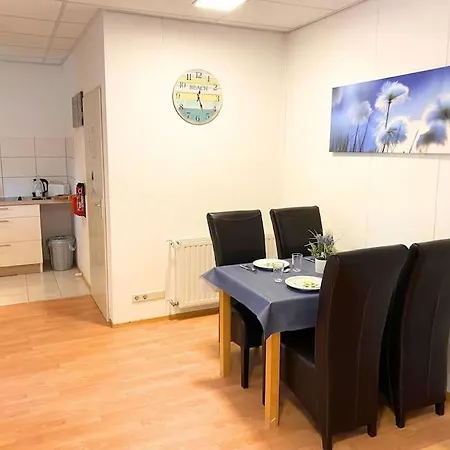 For Workers Bedburg Apartmán *